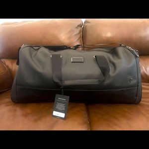 Vessel Signature 2.0 Garment Duffel Brand New!